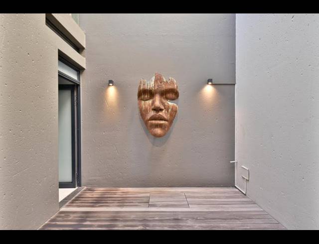 5 BEDROOM HOUSE FOR SALE IN BRYANSTON